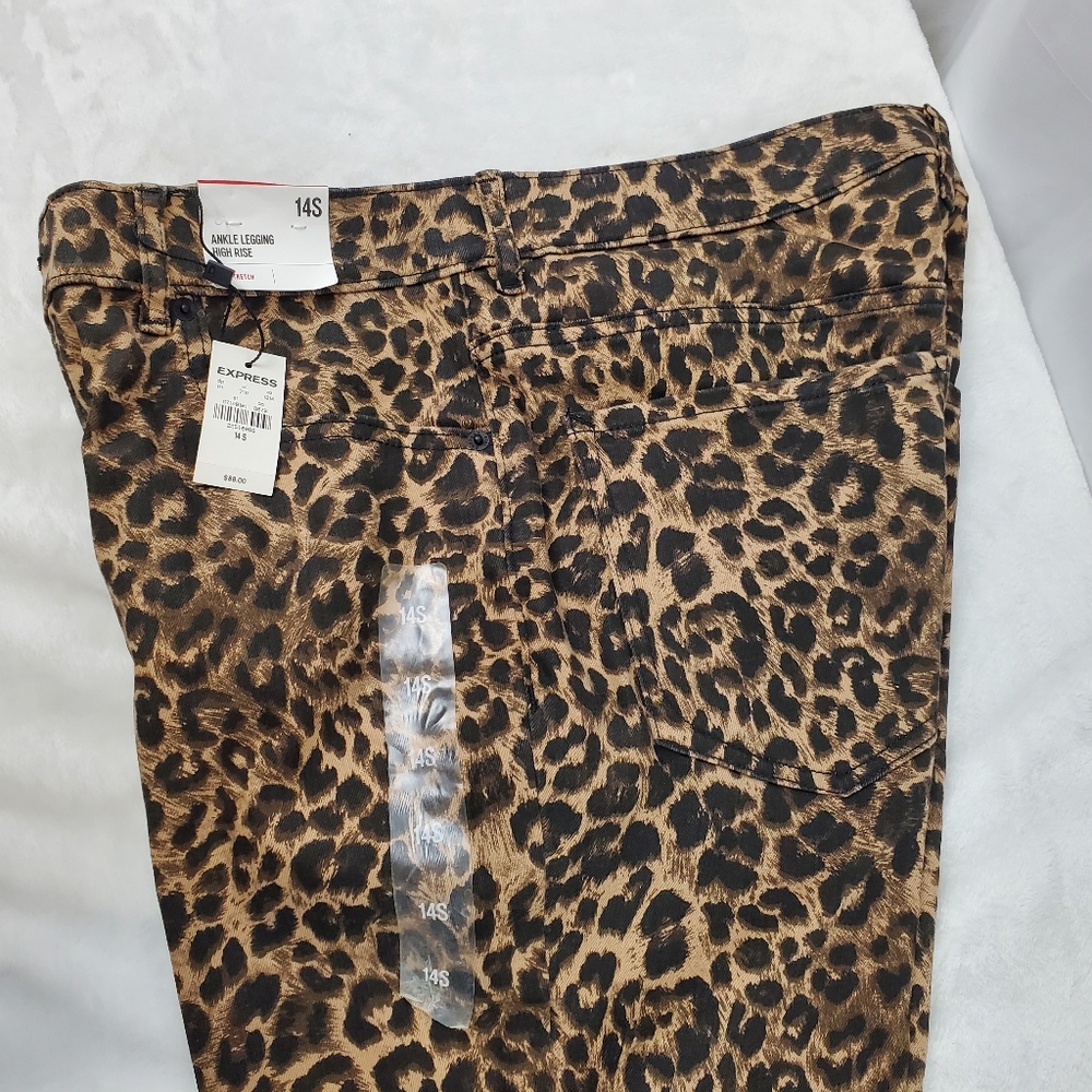 Express Leopard Leggings
